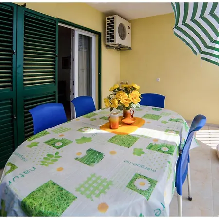 Jenny Br 2 Apartamento