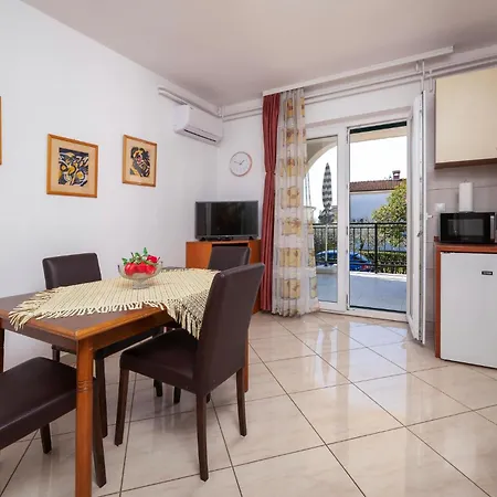 Apartamento Jenny Br 2